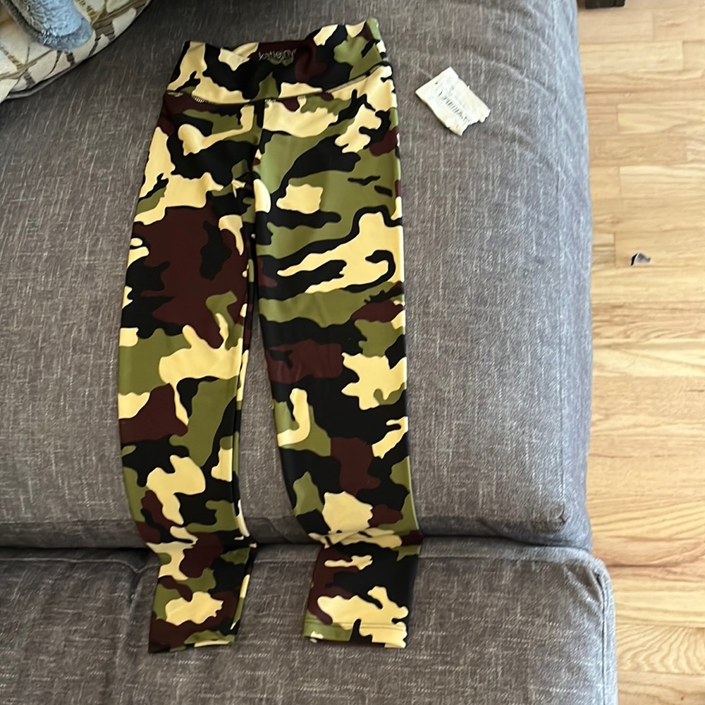 Katiejnyc multi color camo leggings kids size 10-12 medium.